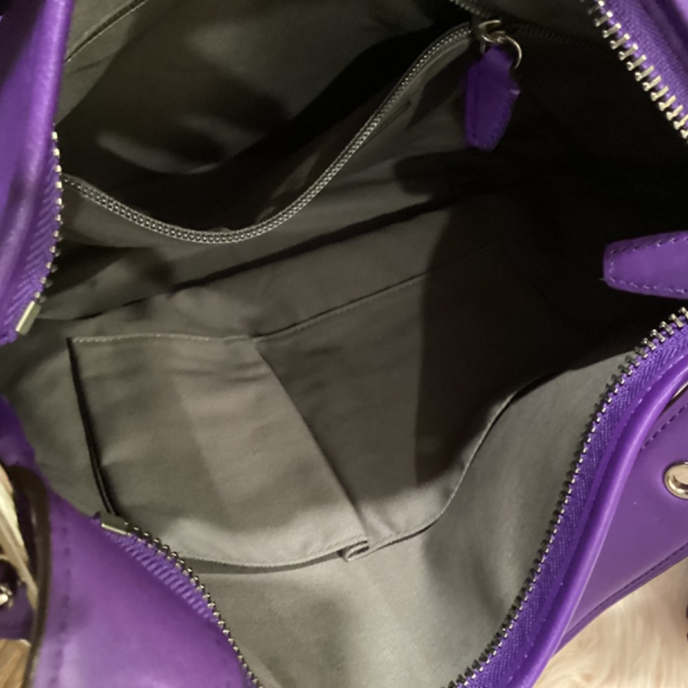 Coach Legacy Duffle Shoulderbag in Violet - Picture 13 of 14